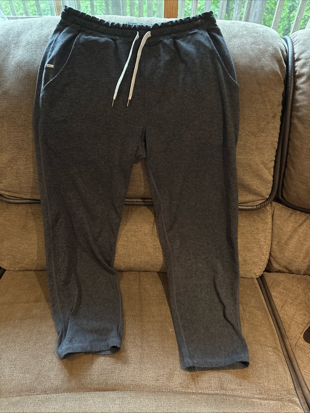Vuori Men’s Ponto Performance Size Medium Heathered Black